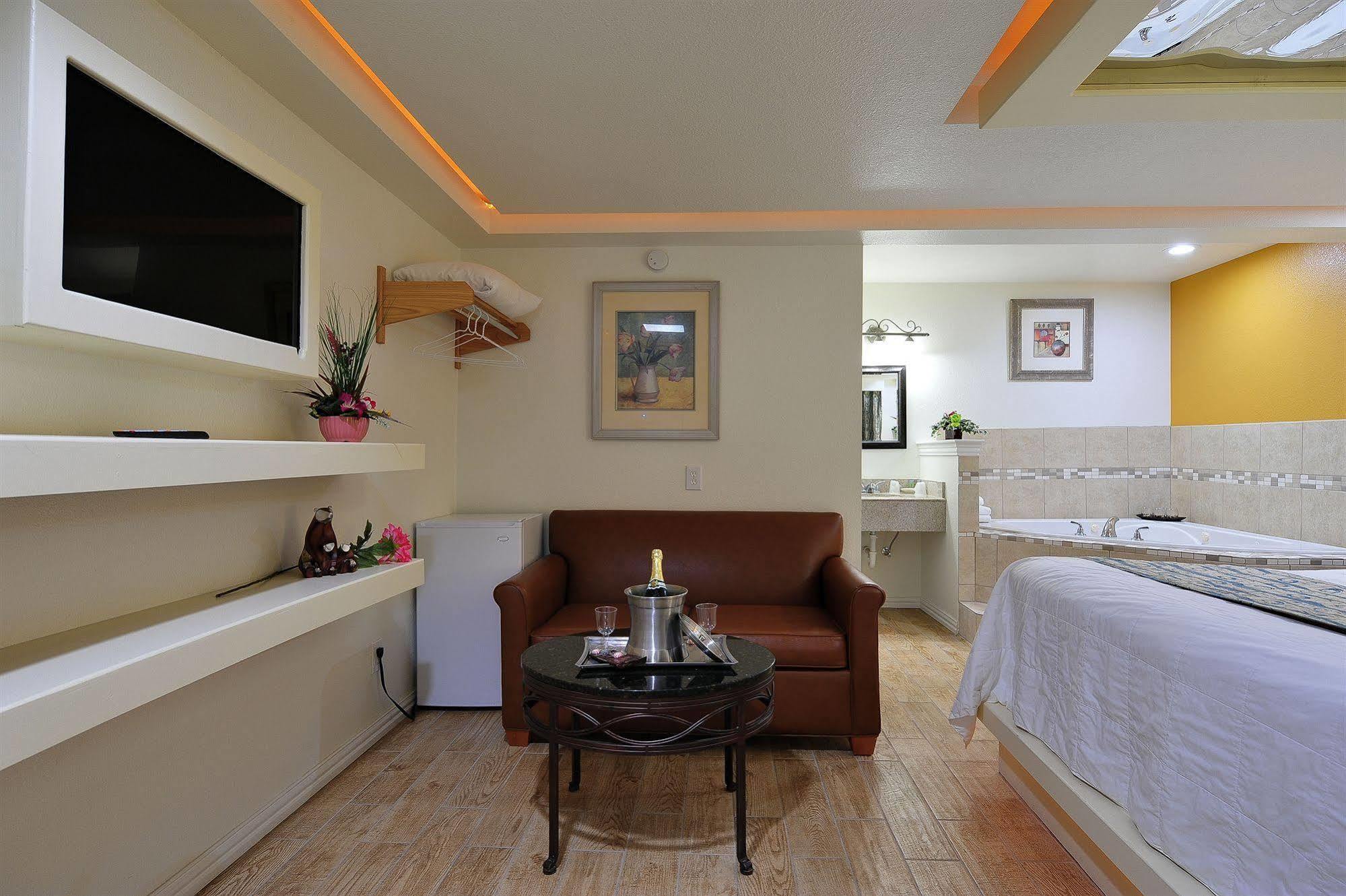 Romantic Inn & Suites Dallas Exteriör bild