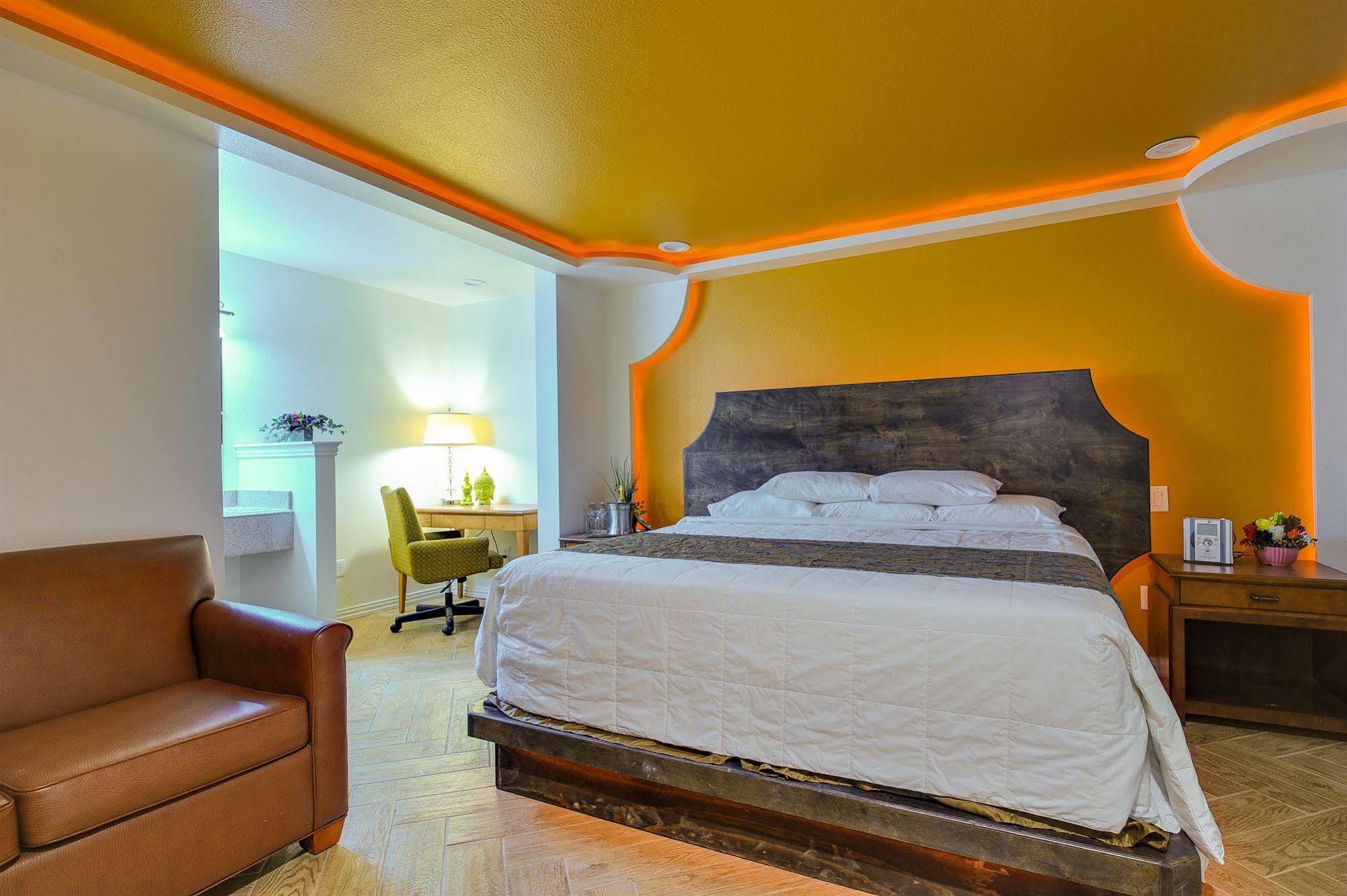 Romantic Inn & Suites Dallas Exteriör bild