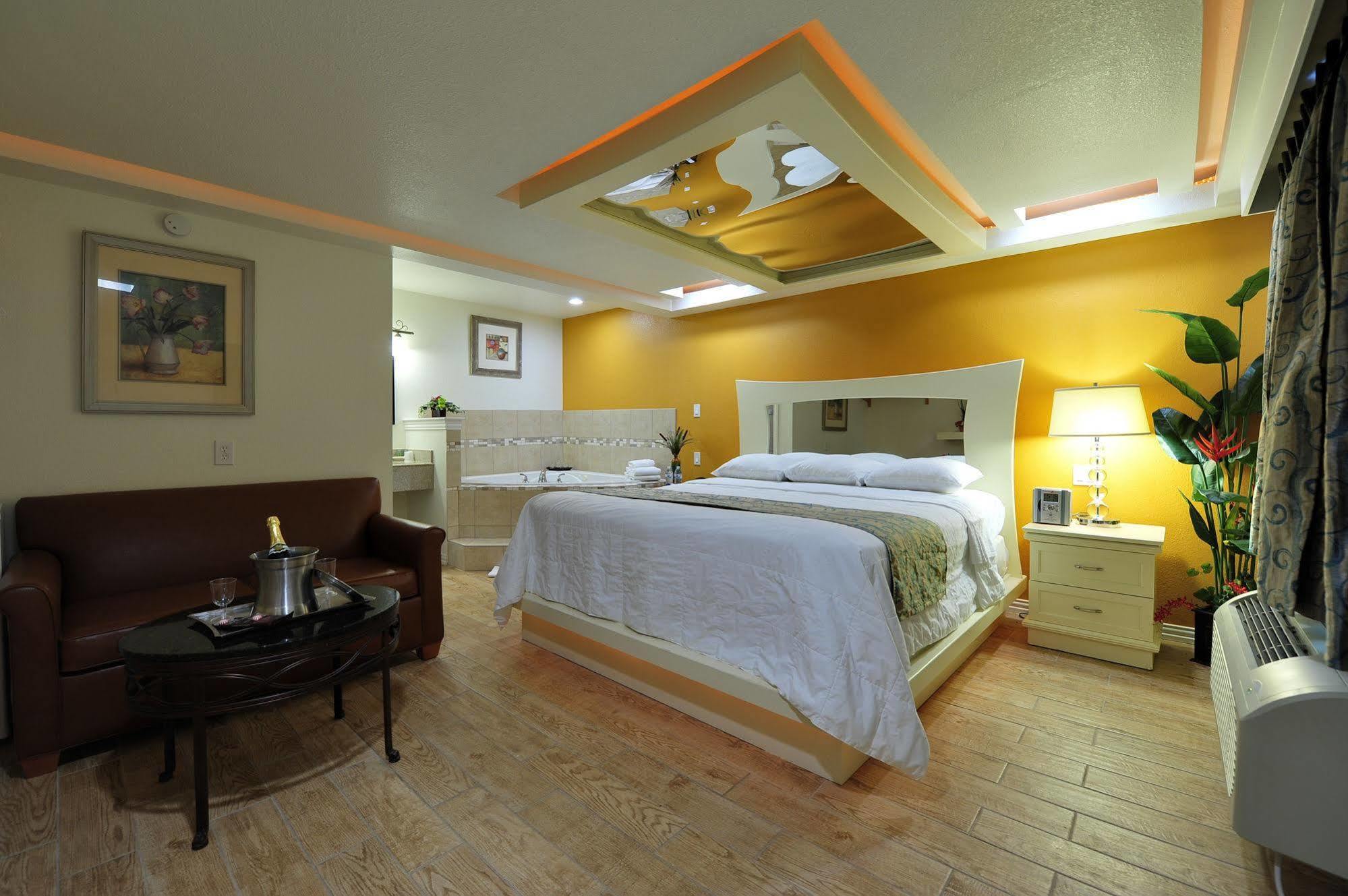 Romantic Inn & Suites Dallas Exteriör bild
